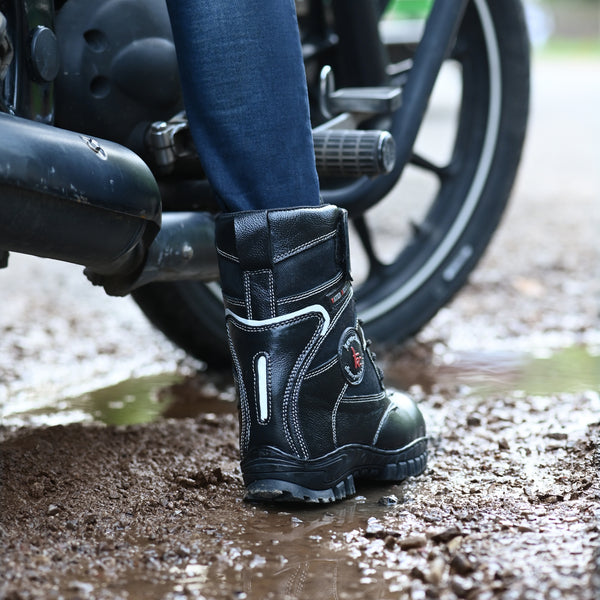 Kavacha Bullet 8 inch Long Motorcycling Boot / Water Resistant / Rubber sole ( with Gear Shifter ) (Black)